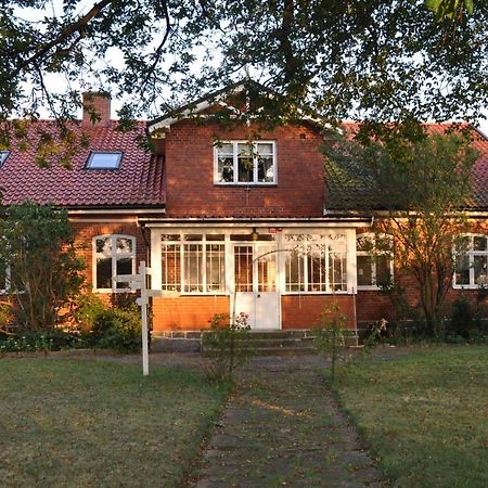 Villa Sandby B&B Borrby Екстер'єр фото
