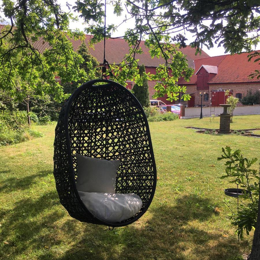 Villa Sandby B&B Borrby Екстер'єр фото