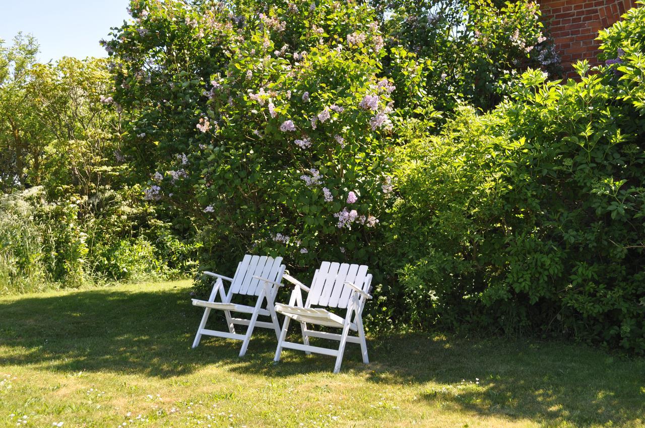 Villa Sandby B&B Borrby Екстер'єр фото